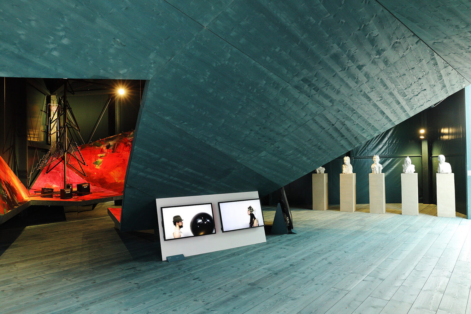 Ansicht Kunstwerke im Steiermark Pavillon